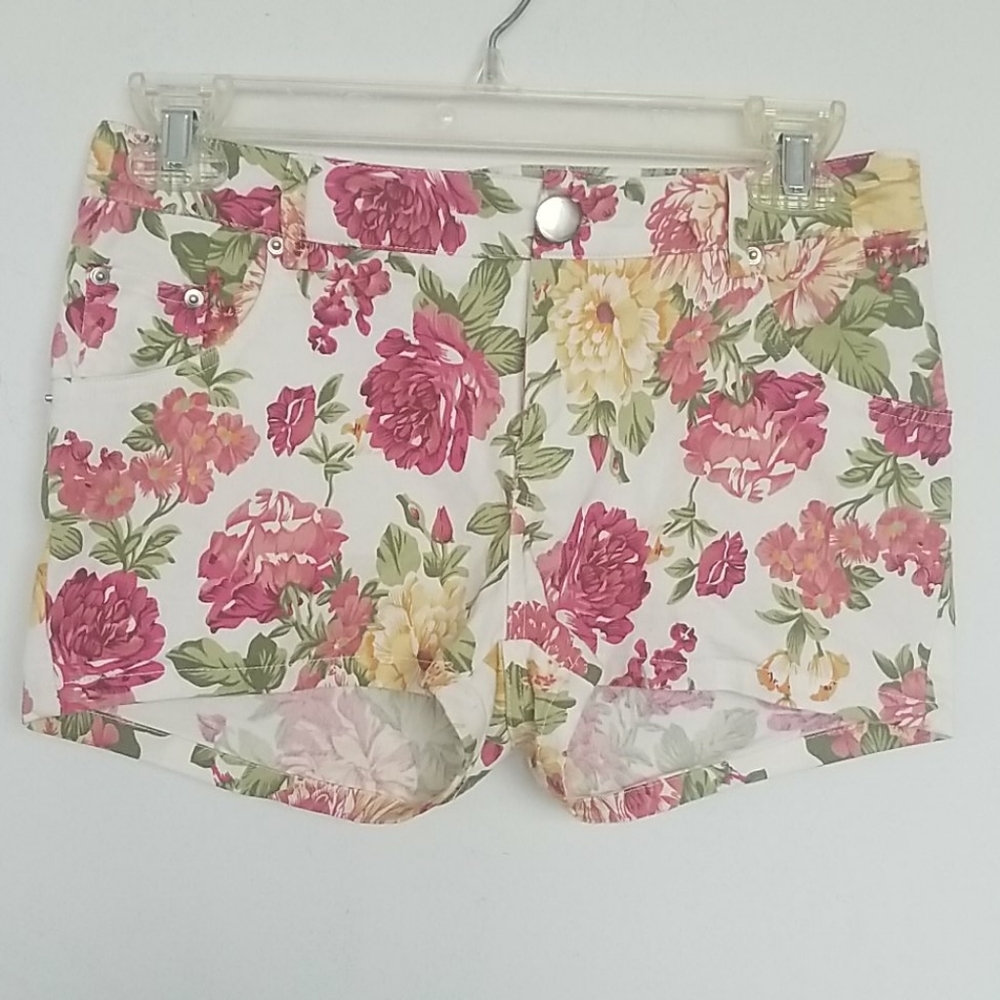 Floral Shorts!